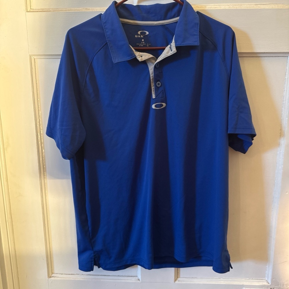 Oakley Men’s Blue Regular Fit Polo/Golf Shirt-Me And Size Large